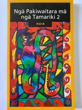 Book cover: Ngā Pakiwaitara mā ngā Tamariki 2